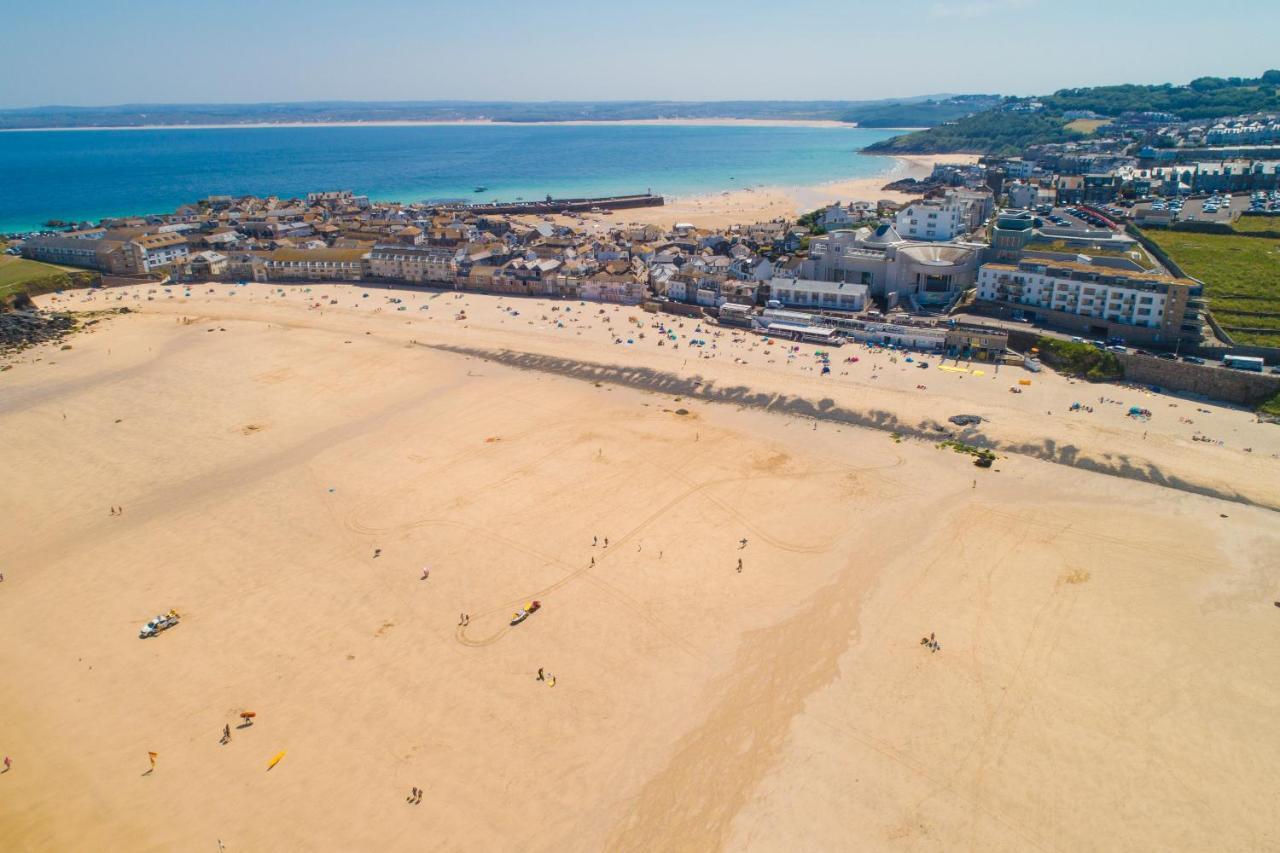 Waves Apartment, St Ives エクステリア 写真